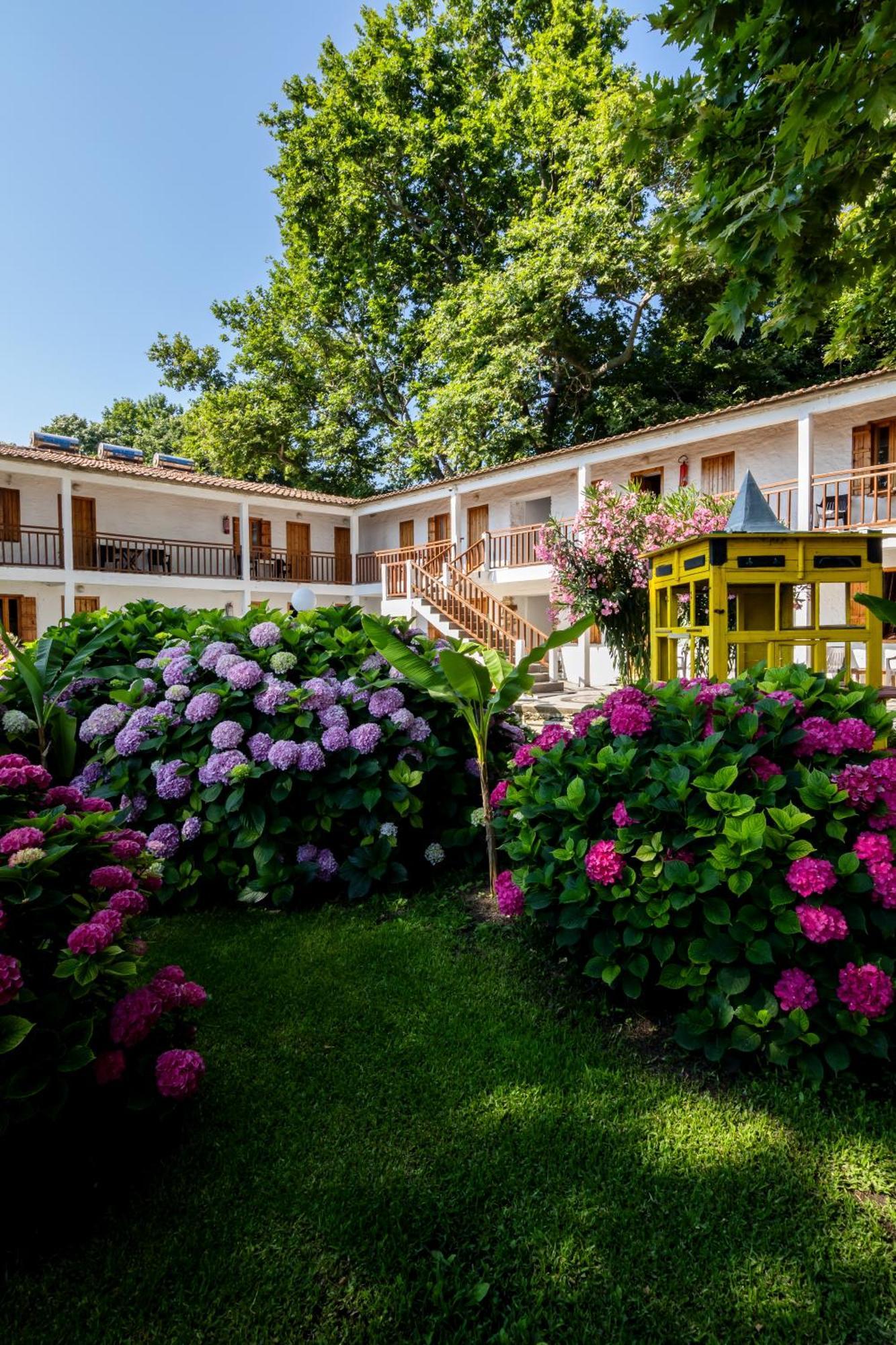 Hotel Kokkino Nero Bagian luar foto