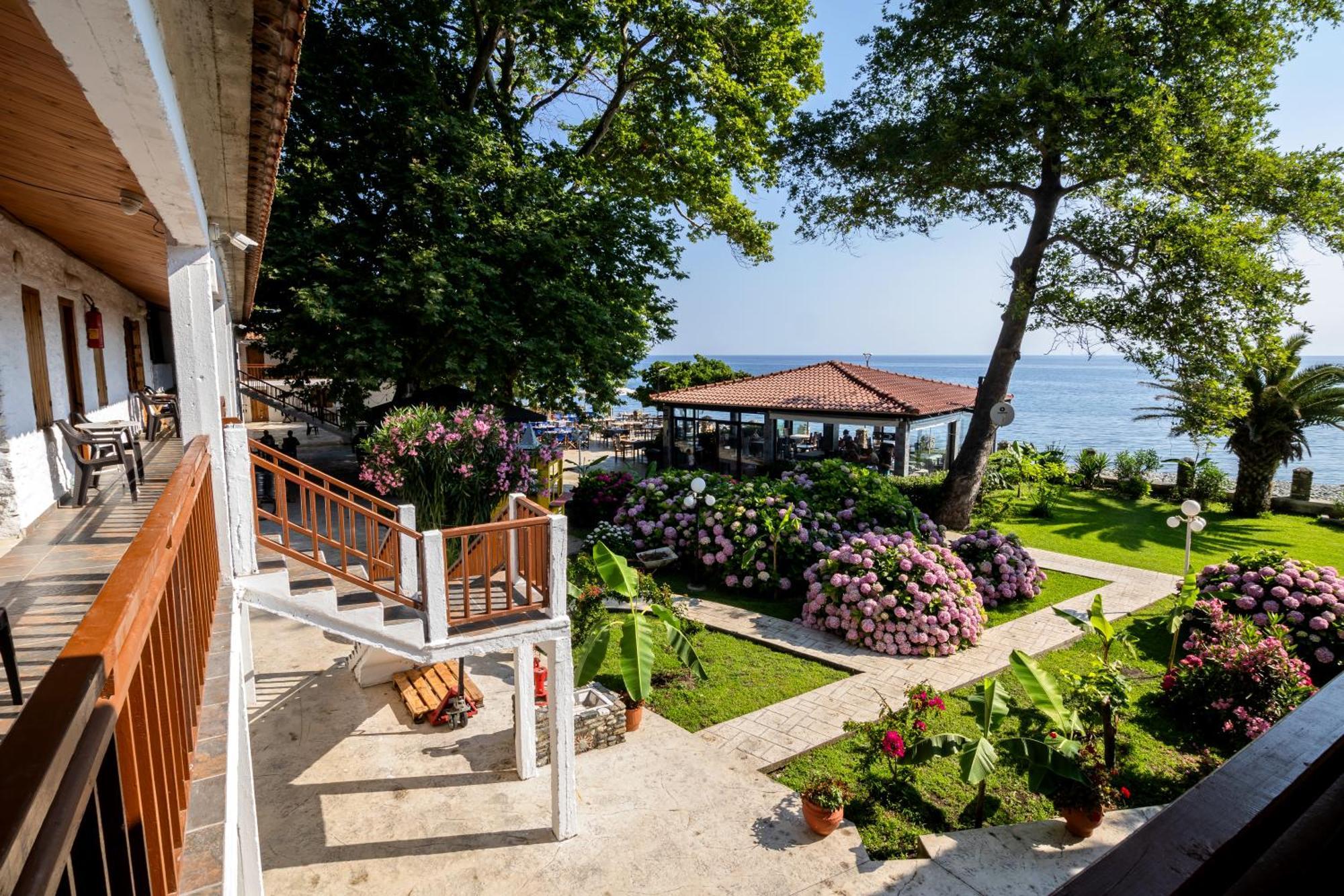 Hotel Kokkino Nero Bagian luar foto